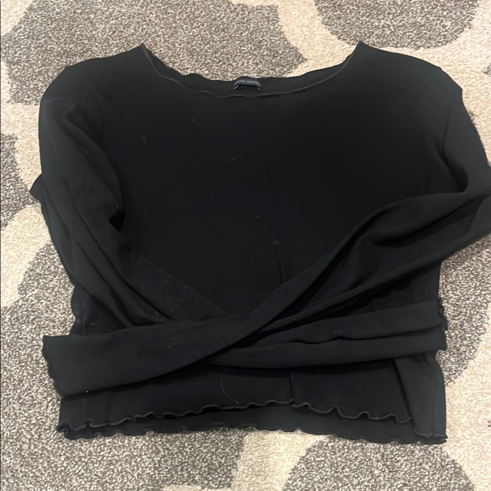 Brandy Melville Long Sleeve Lettuce Trim